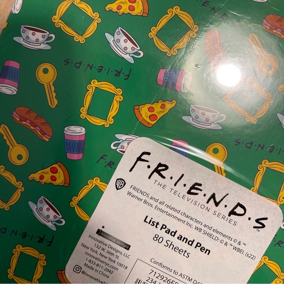 NWT Friends TV Show themed Bundle crew neck t-shirt in burgundy like tone - Picture 10 of 14